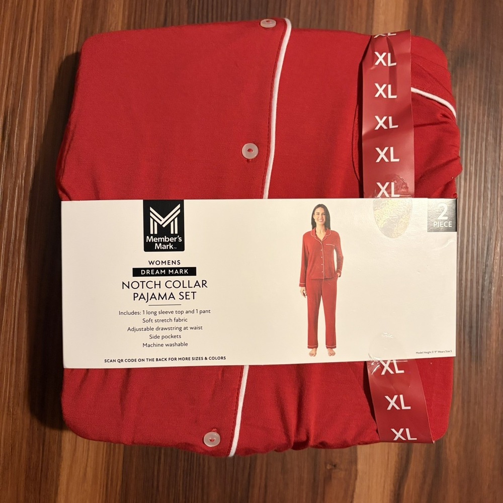 Member's Mark Women's Dream Mark Classic 2-Piece  Notch Collar Red Pajama Set